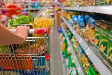 El costo de la canasta básica alimentaria subió 5,2% en junio