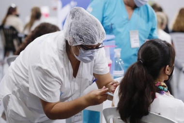 Argentina duplicó el ritmo de vacunación en las últimas dos semanas