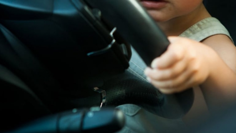 Suspenderán licencias a quienes dejen que sus hijos menores manejen un automóvil