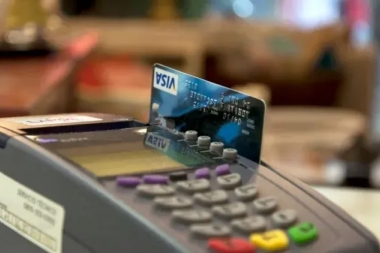 AFIP controlará los gastos con tarjeta de débito desde junio: a partir de qué monto