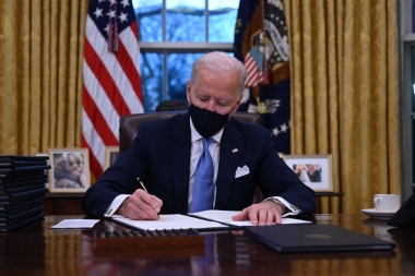 Biden comienza a dejar atrás la era Trump con sus primeros pasos: EE.UU. regresa al Acuerdo de París y a la OMS