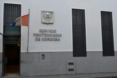 Córdoba: detuvieron al subdirector de la cárcel de Bouwer por cobrarles a los presos para darles beneficios