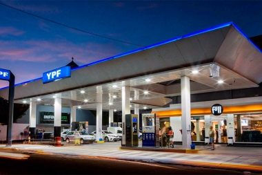Nuevo aumento de combustibles: YPF aumentó 4 por ciento el precio de los combustibles