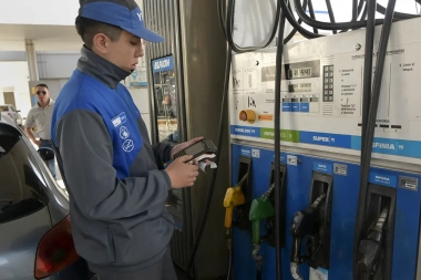 YPF aumentó 12,5% los combustibles: como quedaron los valores