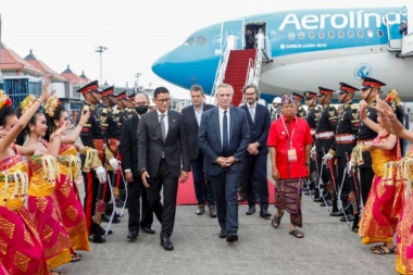 Alberto Fernández llegó a Indonesia para participar de la Cumbre de Líderes del G20