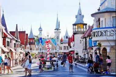 Indignación en los Platenses: La Provincia quiere expropiar la República de los niños