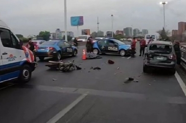 Accidente y caos en la General Paz: murió un motociclista tras un fuerte choque