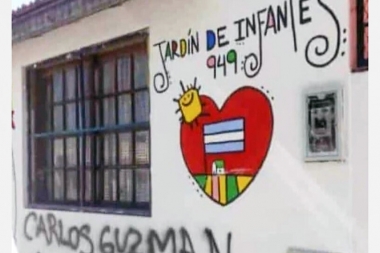 Isidro Casanova: Protestas y pintadas en un jardín de infantes tras denunciar por abuso a un empleado