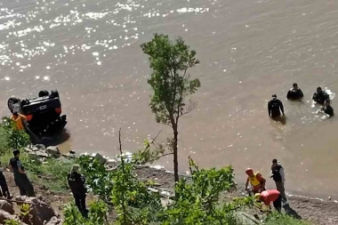 Hallan el cadáver del hombre que cayó con su auto al río Paraná desde la costanera de San Lorenzo