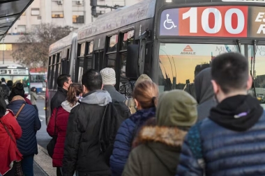 La reducción de los subsidios a los servicios y al transporte comenzará a regir el 1° de enero