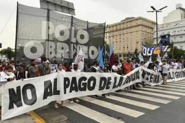 Piqueteros marchan al ministerio de Desarrollo Social y el centro porteño es un caos: reclaman planes sociales