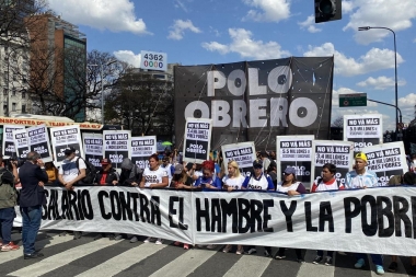 Piqueteros vuelven a tomar las calles: cortarán rutas y puentes en rechazo al bono que el Gobierno anunció