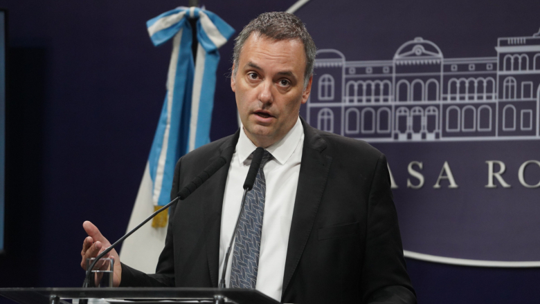 El Gobierno enviará al Congreso un proyecto para sancionar a funcionarios que incumplan el déficit cero