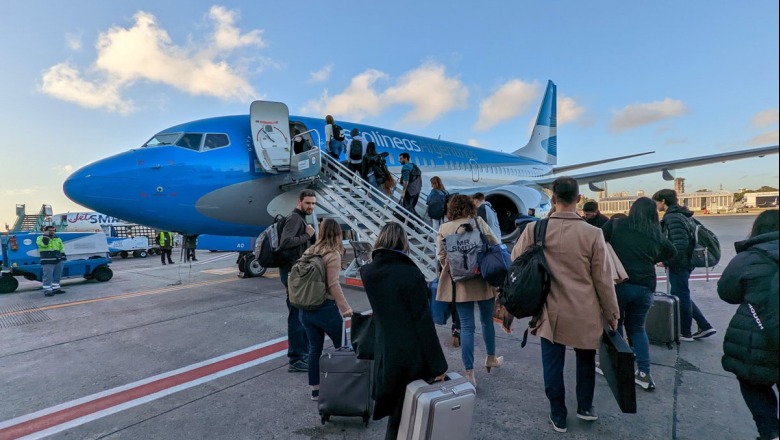 Nuevo récord: más de 4,3 millones de pasajeros volaron en agosto en Argentina