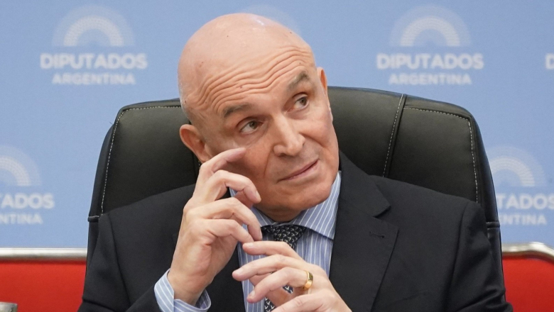 Espert admite haber recibido US$ 200.000 de empresas vinculadas a Machado y ratifica su candidatura