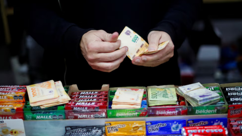Los bajos ingresos son la principal preocupación para casi el 50% de los argentinos, según un informe privado