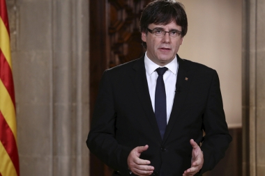 el presidente de cataluña suspendió la declaración de independencia para abrir un proceso de diálogo