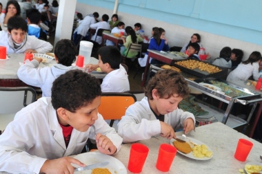 Nuevo plan para reforzar la enseñanza y reapertura de los comedores escolares
