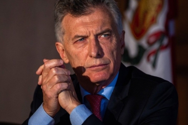 Macri llegó al país y resuelve si declara en la causa por espionaje a familiares del ARA San Juan