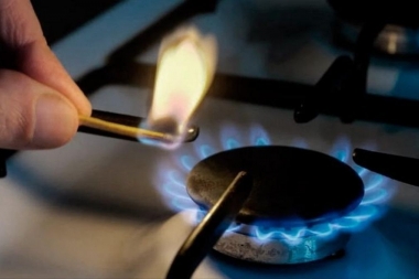 El Gobierno autorizó un aumento del 20% para el gas y el 17% para la luz desde el 1° de junio
