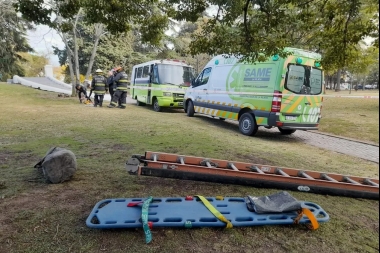 Horror en La Plata: encontraron el cuerpo de un hombre en el lago del Parque Saavedra