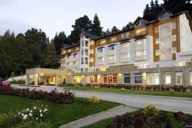 Tragedia en Bariloche: un muerto y tres heridos por un alud en un hotel