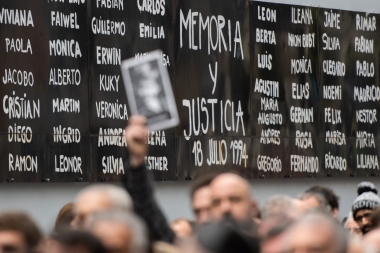 El acto por el 28 aniversario del atentado a la AMIA vuelve a ser presencial