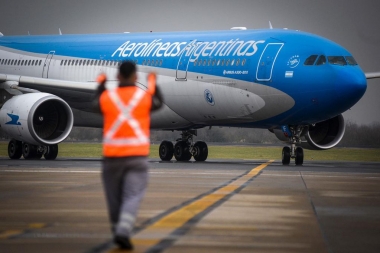 Amenaza de bomba en un vuelo de Aerolíneas Argentinas: iba a Ushuaia pero tuvo que aterrizar en Comodoro Rivadavia