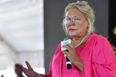 Carrió se sumó a las críticas al dólar Qatar: "Ni la Venezuela de Chávez tuvo tantos tipos de cambio"