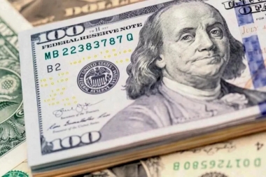 El dólar blue sigue en alza y marca un nuevo récord: por qué no pueden frenarlo