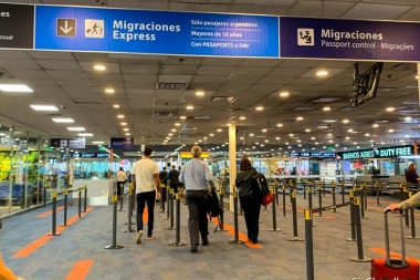 Tres mujeres embarazadas rusas están detenidas en Ezeiza y serán deportadas