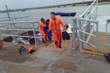 Rescatan del río Paraná a una mujer que se tiró del Puente Internacional