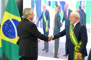 Fernández llegó a Brasil para reunirse con Lula da Silva