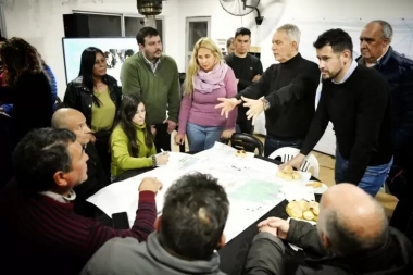 Villa Elisa: Julio Alak propuso crear un nuevo Centro Comercial