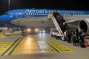 Llega al país el segundo vuelo con argentinos repatriados de Israel