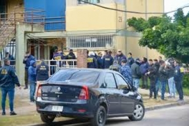 La Justicia le otorgó la prisión domiciliaria al policía de La Plata detenido por un crimen en La Favela