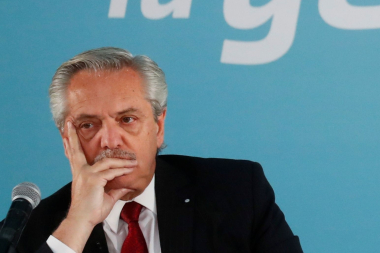 Procesaron a Alberto Fernández por negociaciones incompatibles en la causa Seguros
