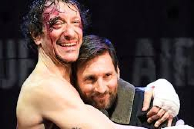 Messi sorprende y visita a su amigo Nico Vázquez en el Lola Membrives