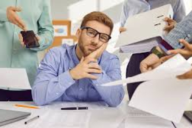 Argentina, de las más altas en cargas laborales entre 39 países
