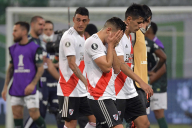 River buscaba la hazaña frente a Palmeiras, pero quedó fuera con polémica final