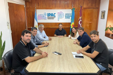 Gestiones en provincia para estabilizar caminos rurales, apoyo a cooperativas y a la producción local