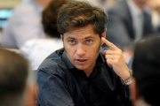 Kicillof: "Necesitamos que se vacune absolutamente todo el mundo"