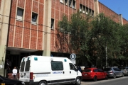 Un niño de seis años encontró un rifle en su casa e hirió a su hermana de tres