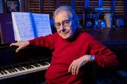 Lalo Schifrin, el mago del cine y la TV, eligió la música en vez del derecho